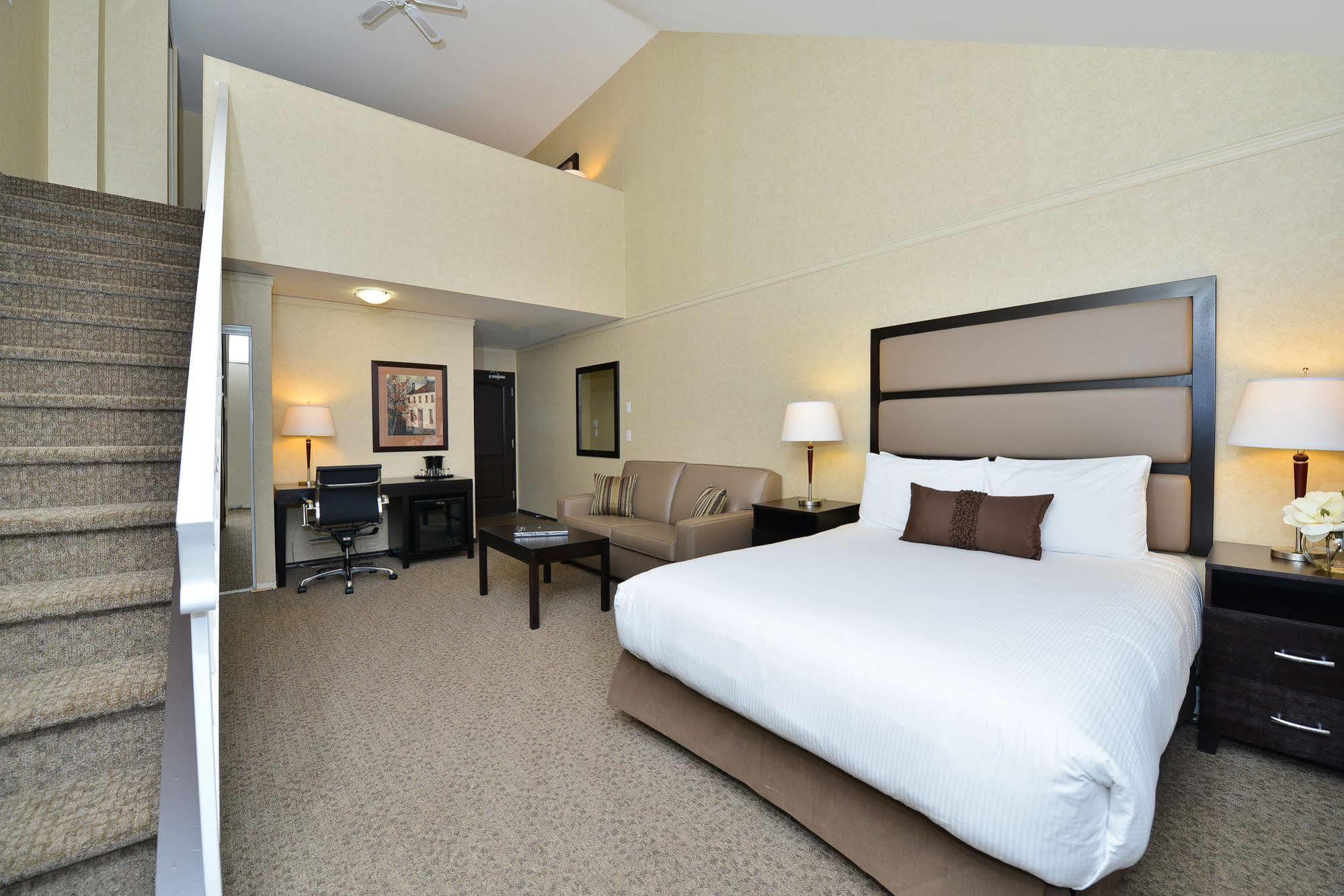 Prestige Vernon Hotel Eksteriør bilde